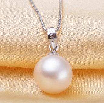 Pearl - A Delightful Necklace - Eclat