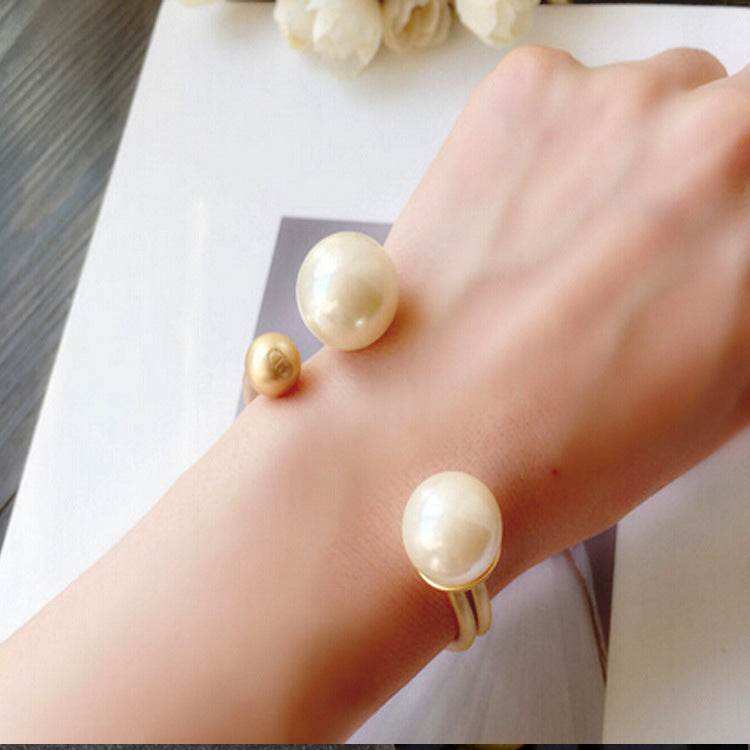 Catwalk Pearl Bracelet Big Pearl Bracelet - Eclat