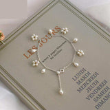 Delicate Pearl Blossom Bracelet in Sterling Silver - Eclat
