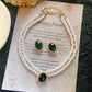 Vintage Temperament Oval Emerald Pearl Short Necklace Clavicle Chain