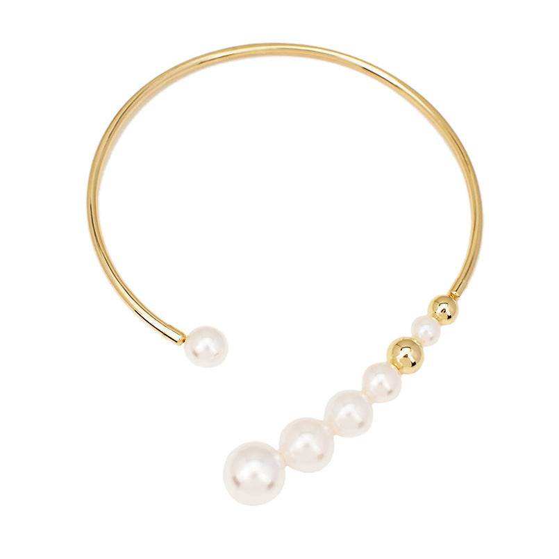 Metal Torque Pearl Necklace - Eclat