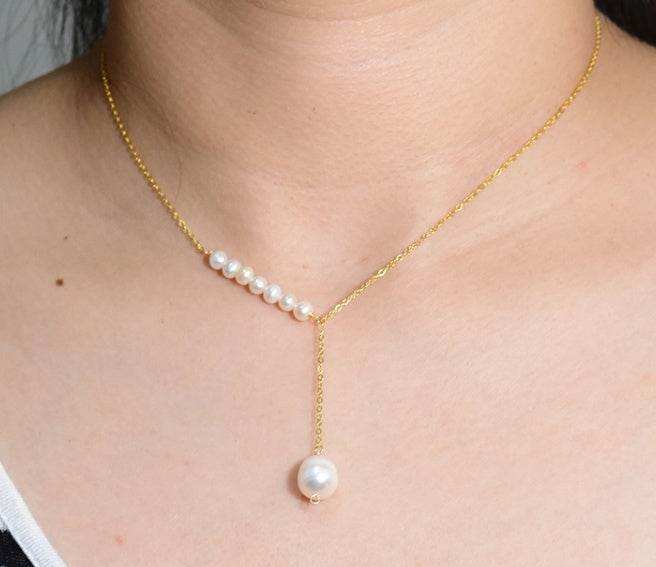Natural Freshwater Pearl Necklace - Eclat