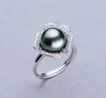 Flowra Black Pearl Ring