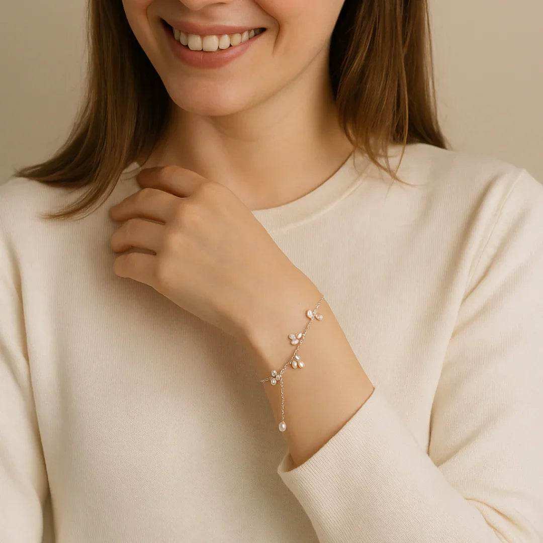 Delicate Pearl Blossom Bracelet in Sterling Silver - Eclat