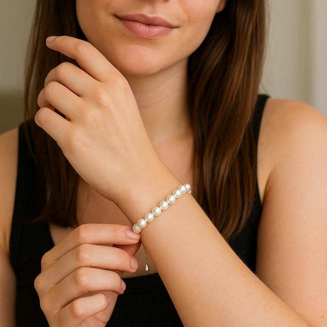 Classic Freshwater Pearl Bracelet with Sterling Silver Extender - Eclat