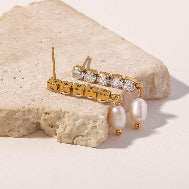 Aurelia Pearl Drop Earrings | Gold-Plated Alloy - Eclat